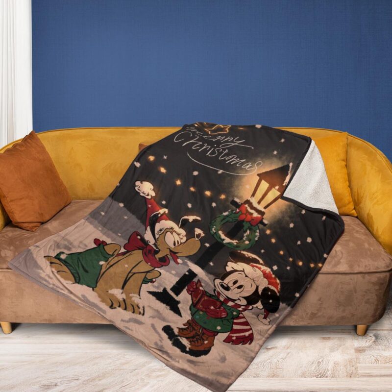 Mickey And Pluto Comfy Sofa Throw Blanket Gift