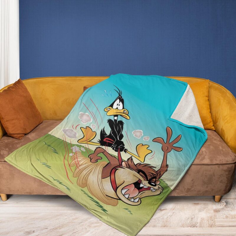 Looney Tunes Fan Gift Daffy Duck and Tasmania Devil Comfy Sofa Throw Blanket Gift 2