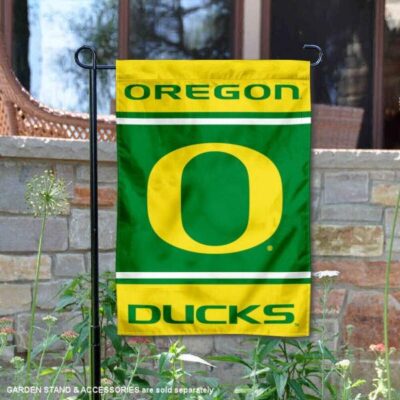 Oregon Ducks Garden Flag GF00705