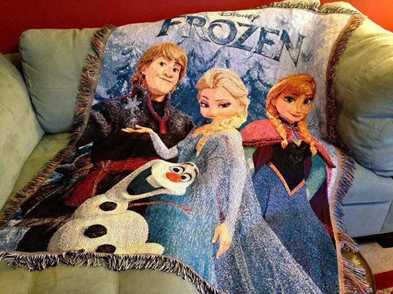 Disneys Frozen Frozen Fun Woven Tapestry Throw Blanket 2