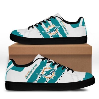 Tennis Shoes