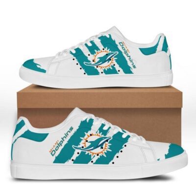 Tennis Shoes