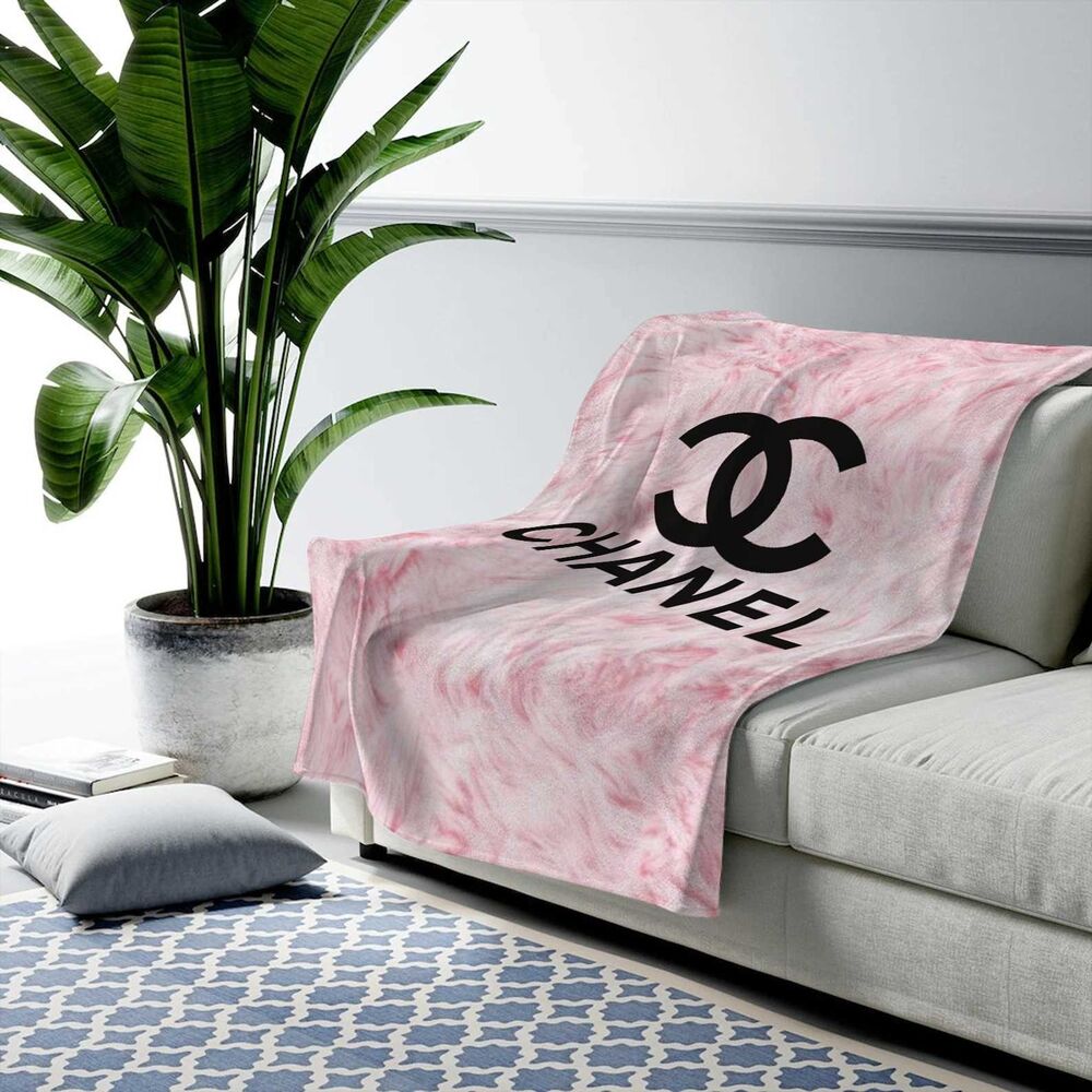 Chanel-Pinky-Fashion-Luxury-Brand-Premium-Fleece-Sherpa-Blanket-Sofa-Decor-BL3114 Chanel Pinky Fashion Luxury Brand Premium Fleece Sherpa Blanket Sofa Decor BL3114