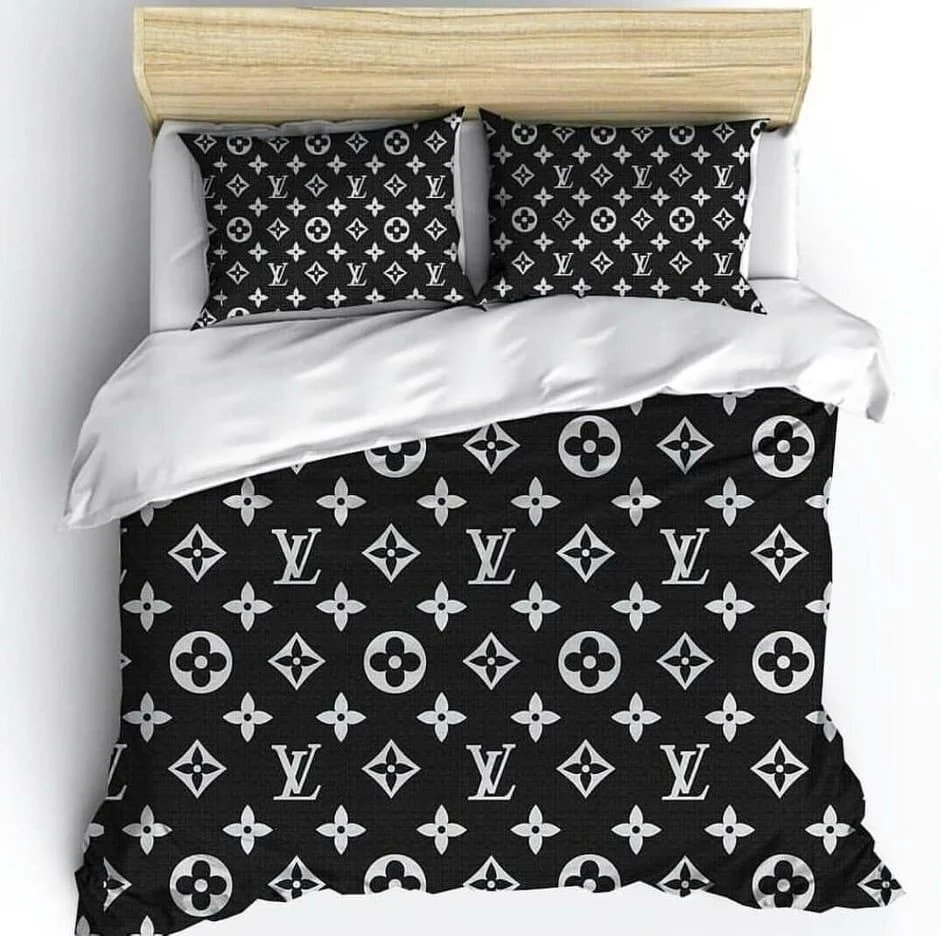 Louis Vuitton Black Luxury Fashion Brand Bedding Set BS341